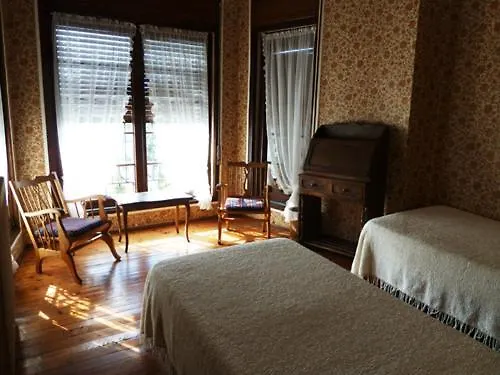 Hostal Rita Belvedere Puigcerda 2*,