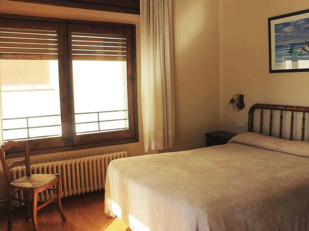 ** Guest house Hostal Rita Belvedere Puigcerda Spain