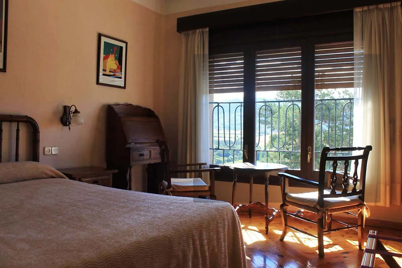 ** Guest house Hostal Rita Belvedere Puigcerda Spain